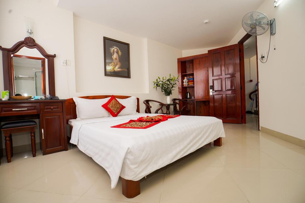 Nguyen Ha Hotel Vung Tau Exterior photo
